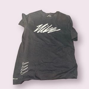 Nike Men’s Shirt
